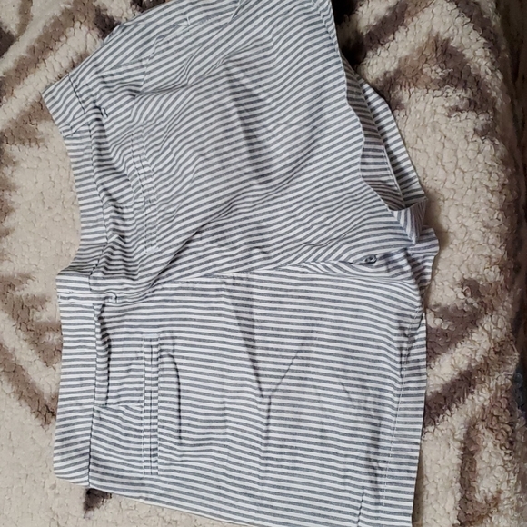 Shorts - Picture 2 of 2